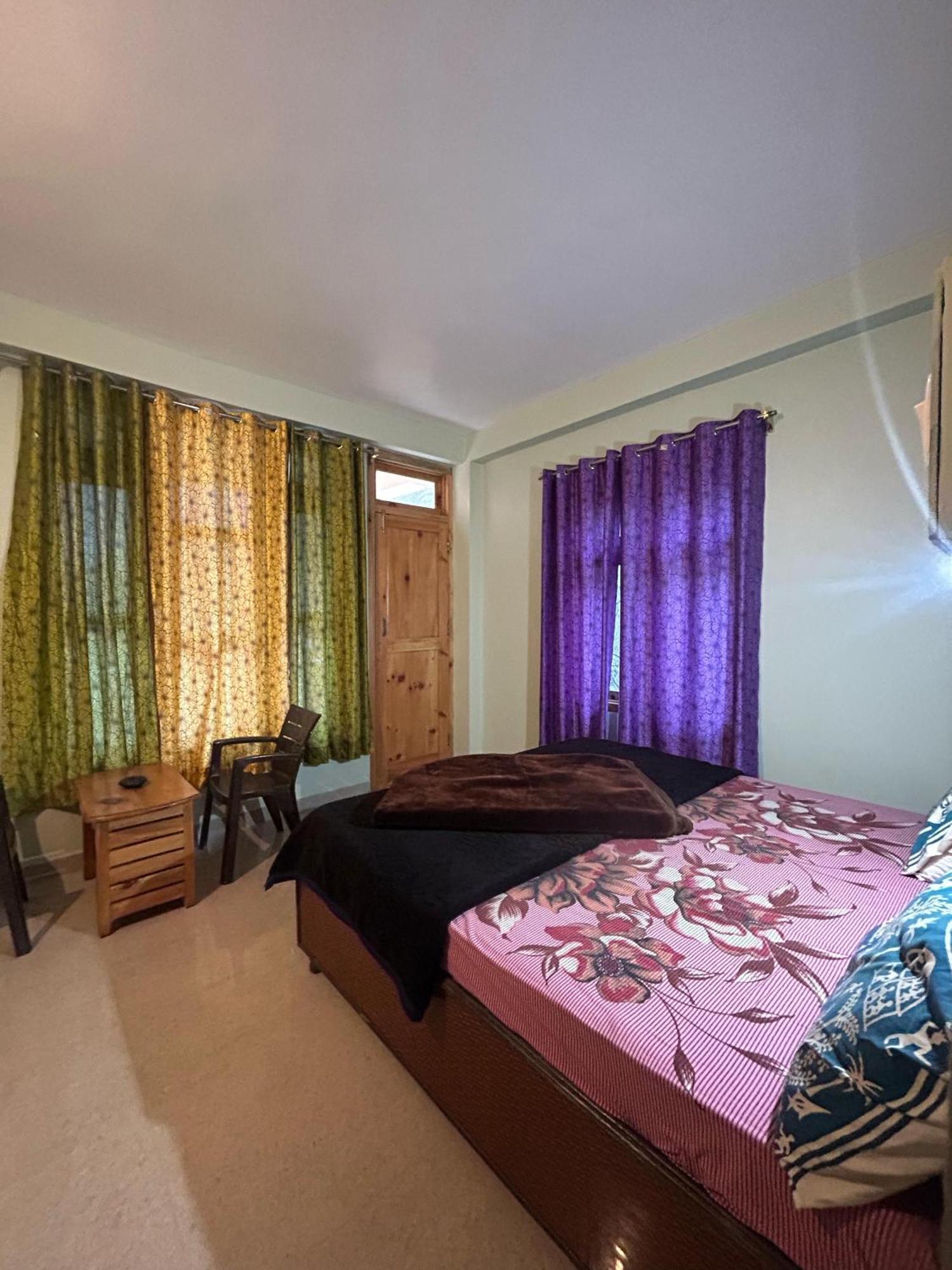 New Brahma Cafe Guest House Kalgha Dış mekan fotoğraf